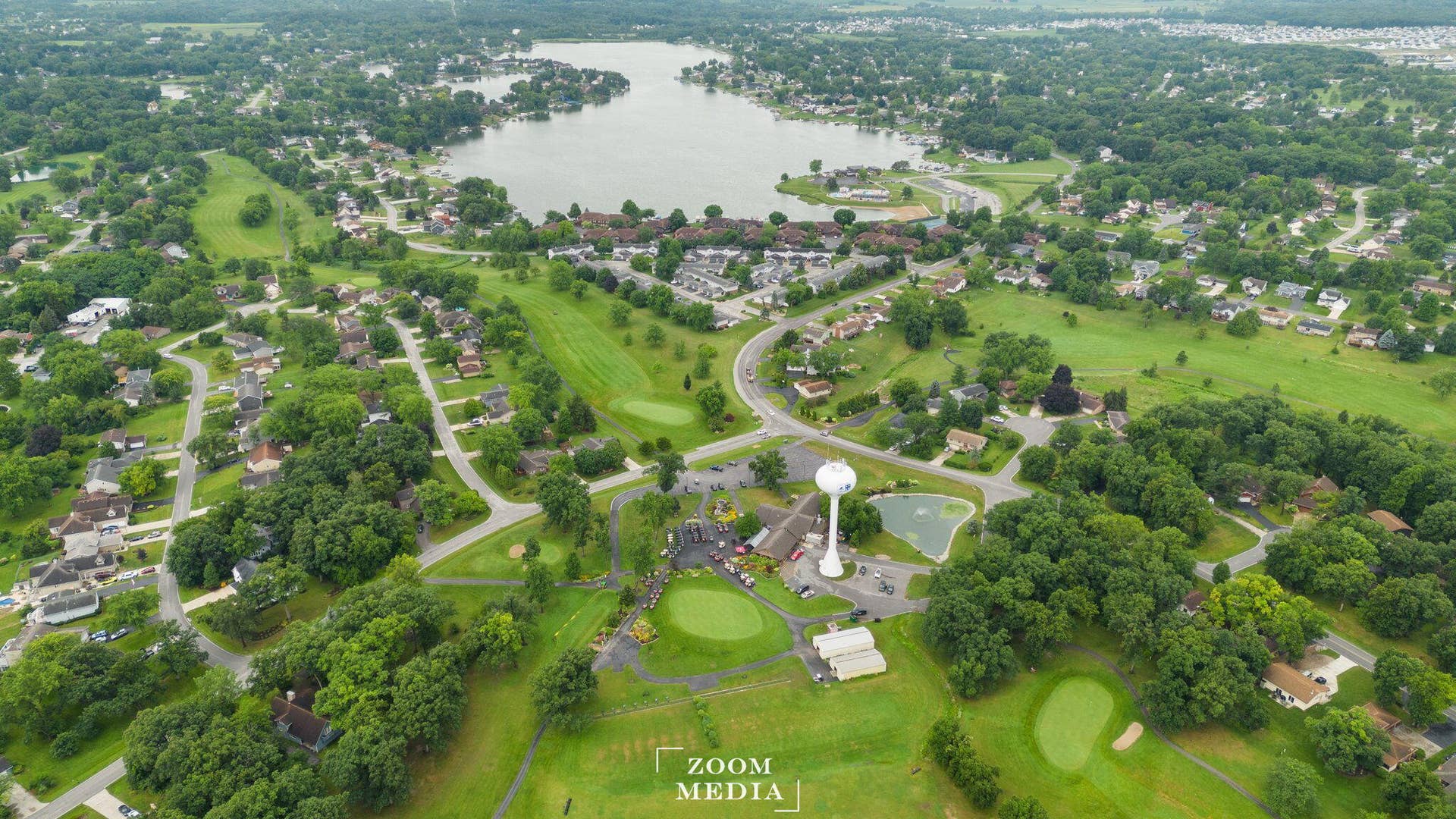 2549 Lakeshore Drive, Crown Point, IN 46307 41-web-or-mls-67-print-IMG_8406