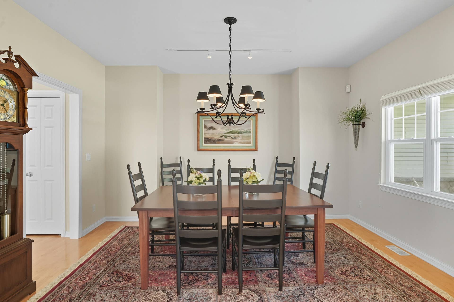 1730 Briam Court, Valparaiso, IN 46383 9 formal dining
