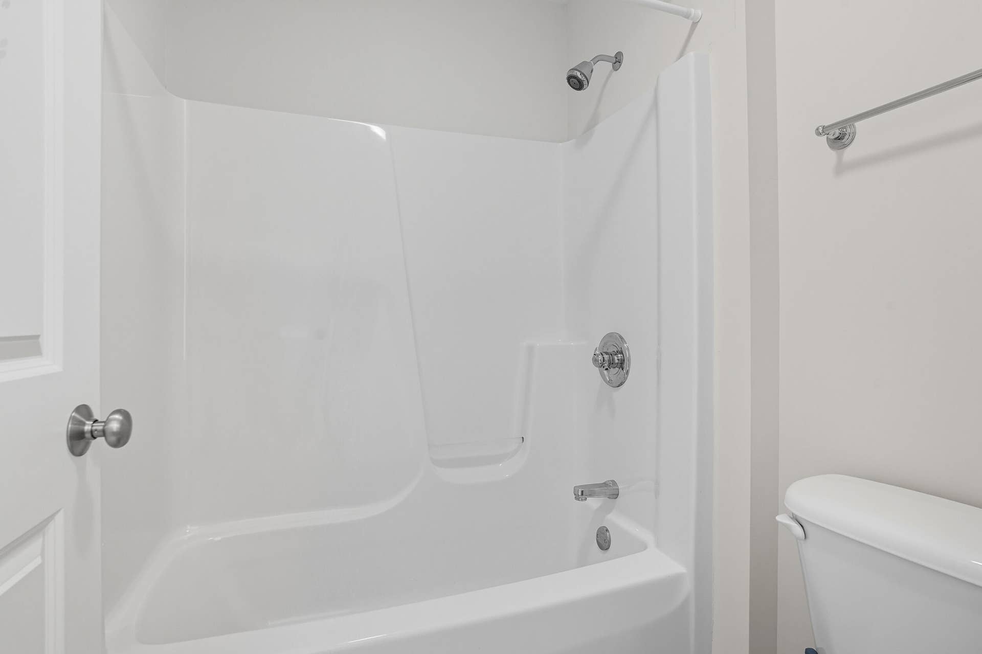 1730 Briam Court, Valparaiso, IN 46383 35 hall full bath