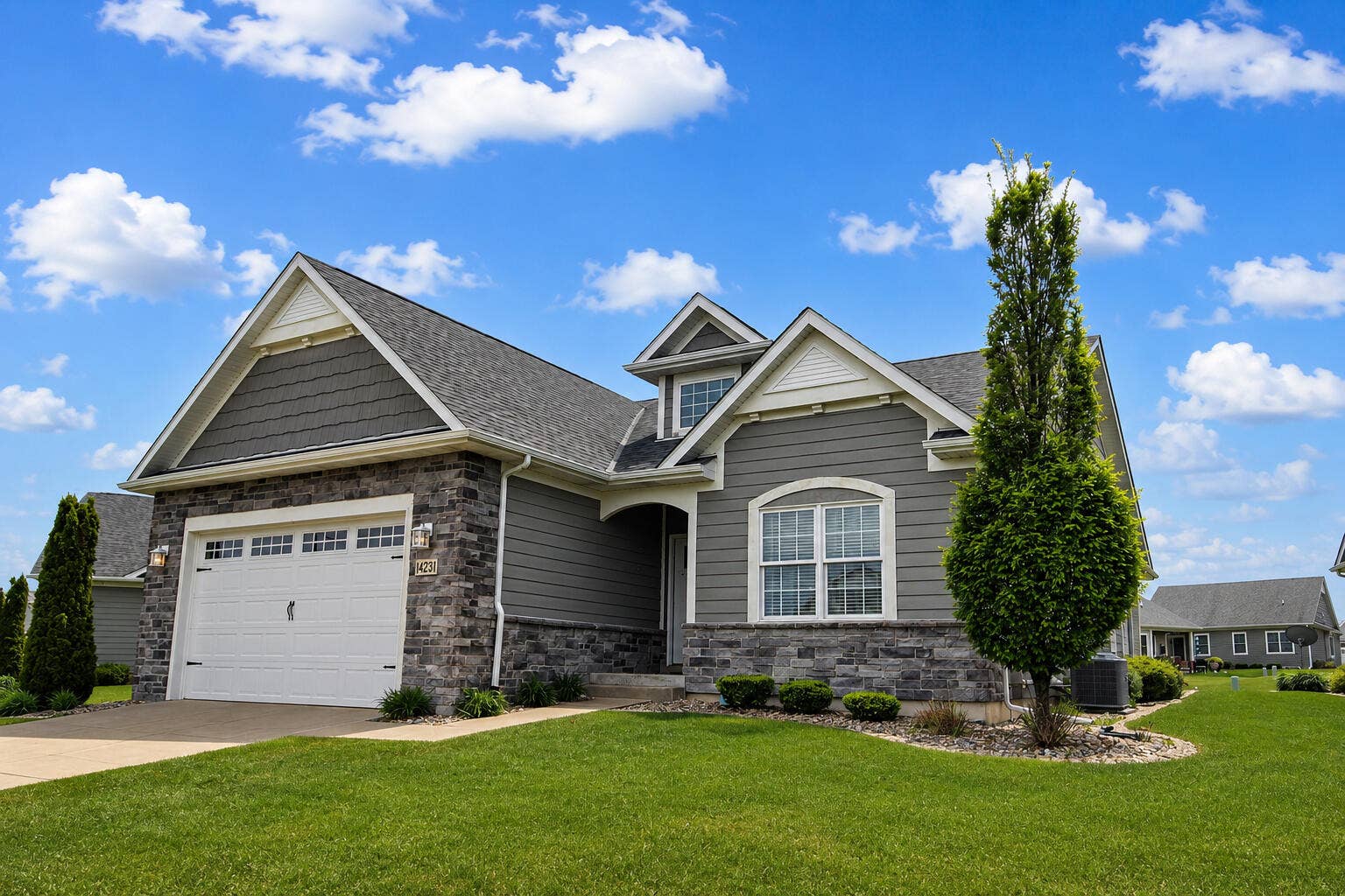 Traci - 14231 Onyx Way, Dyer, IN 2