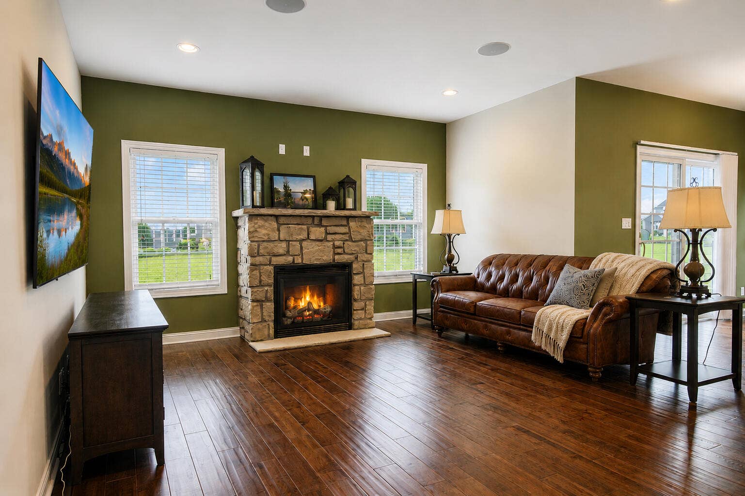 Traci - 14231 Onyx Way, Dyer, IN 6