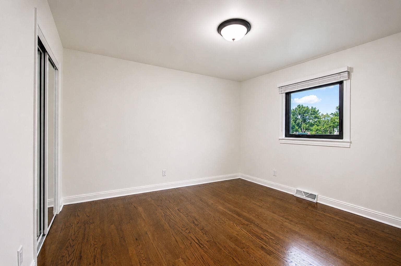 12000 Oakwood Drive, St. John, IN 46373 12000 N Oakwood Dr, St. John, IN 12