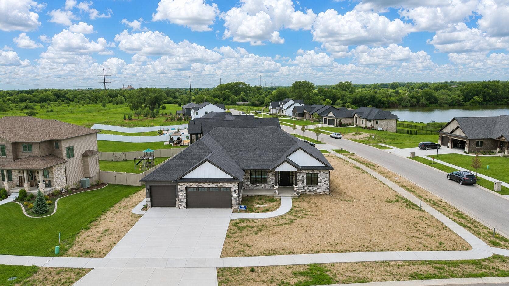 10148 Springlake Road, St. John, IN 46373 ba80d790-4f46-4f0d-95b5-63fa5bb77c7d