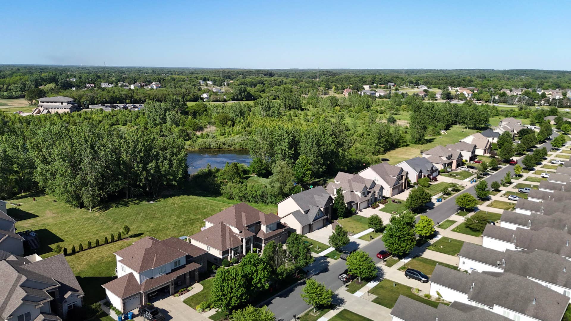 7490 103rd Avenue, Crown Point, IN 46307 32-dji_fly_20260602_163524_0173_17805804