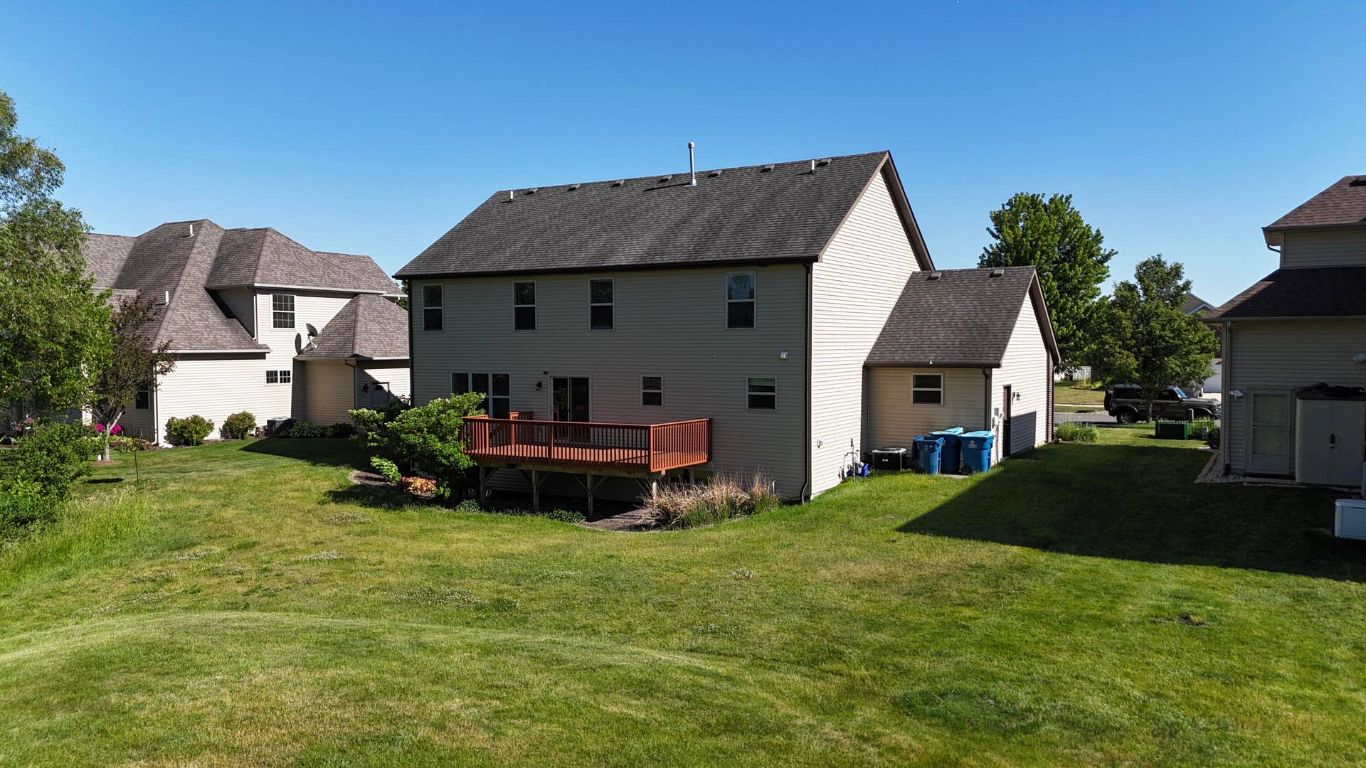7490 103rd Avenue, Crown Point, IN 46307 25-dji_fly_20260602_163414_0166_17805804