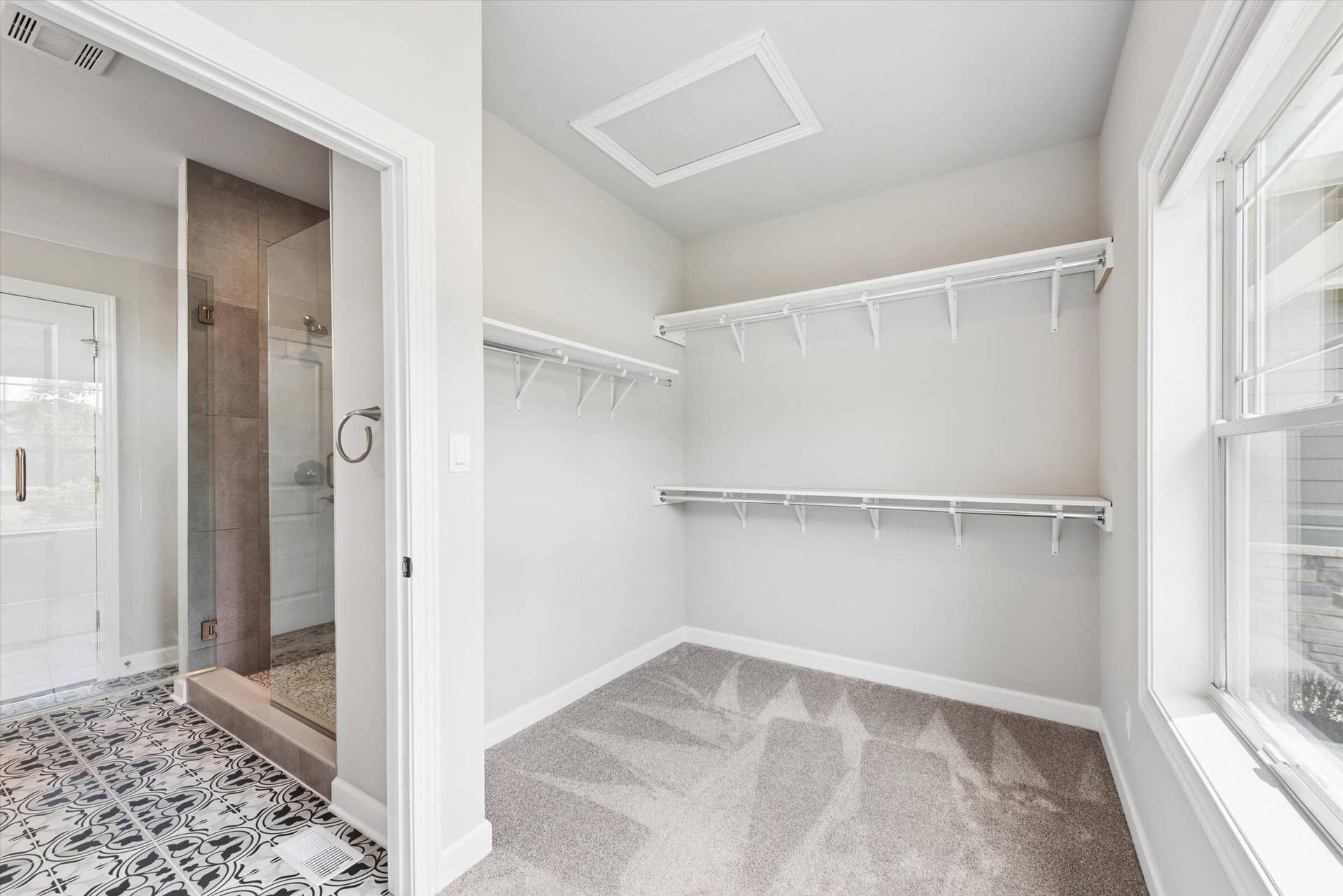 3202 Forestside Lane, Valparaiso, IN 46385 21-Primary Closet