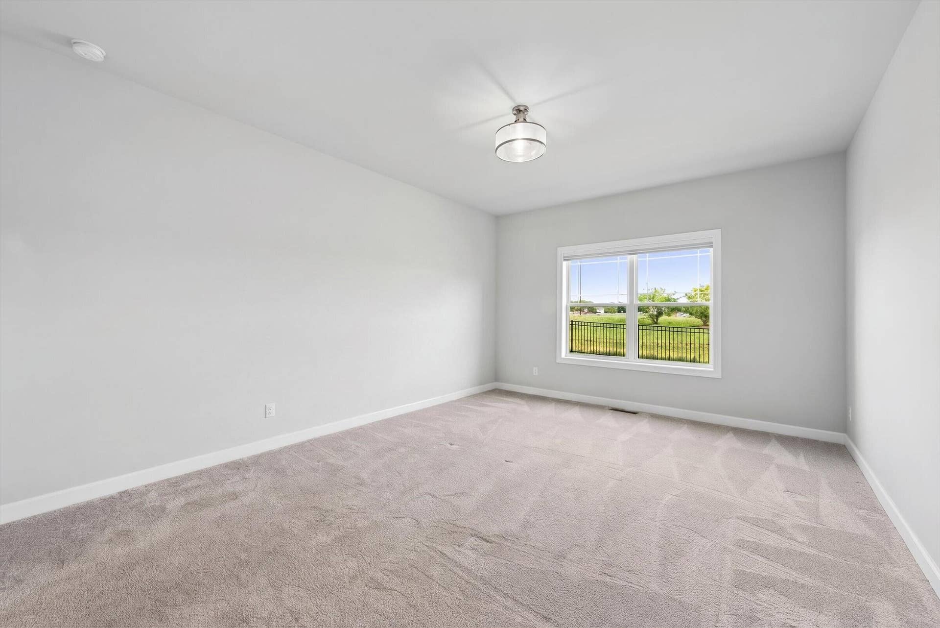 3202 Forestside Lane, Valparaiso, IN 46385 18-Primary Bedroom