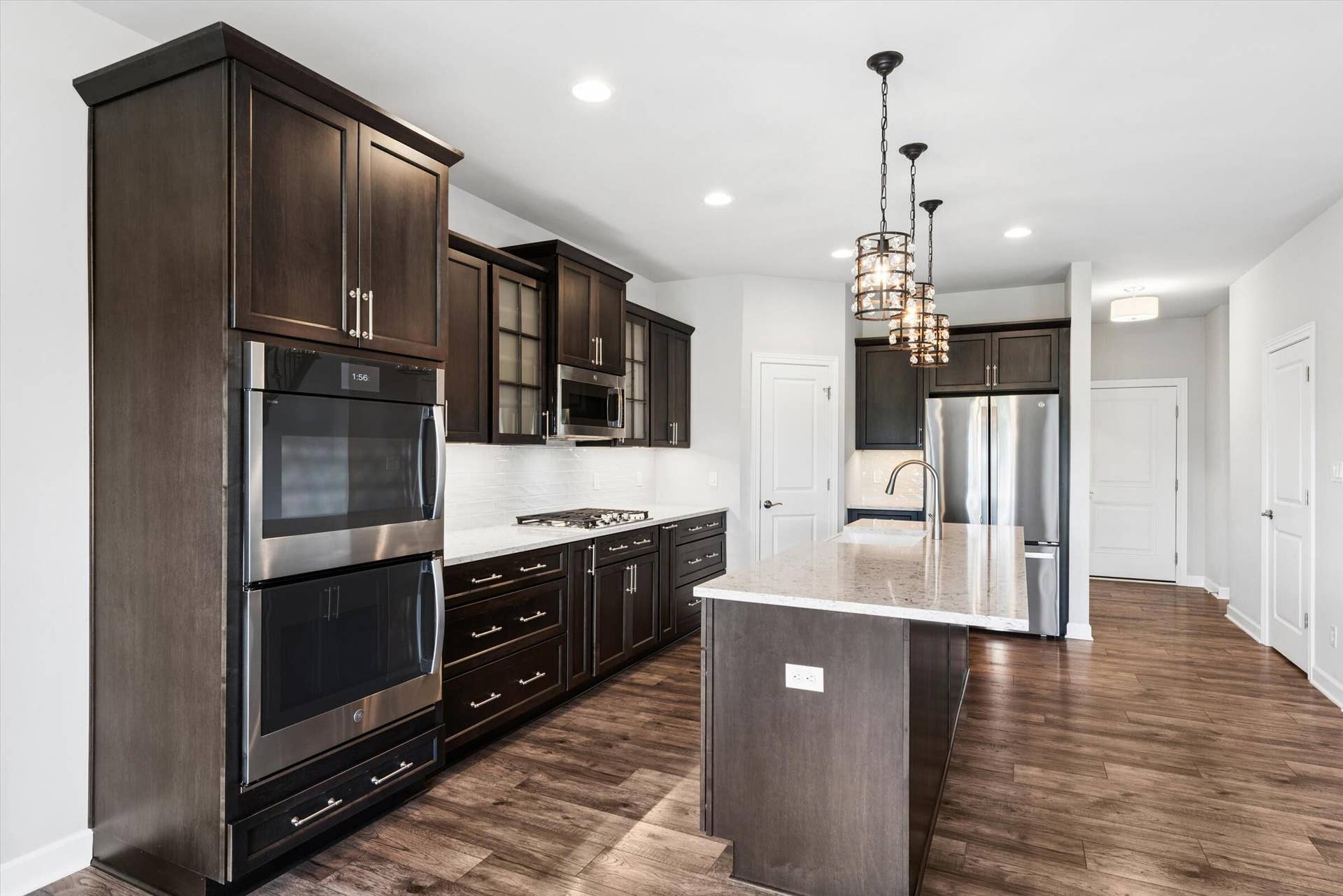 3202 Forestside Lane, Valparaiso, IN 46385 11-Kitchen