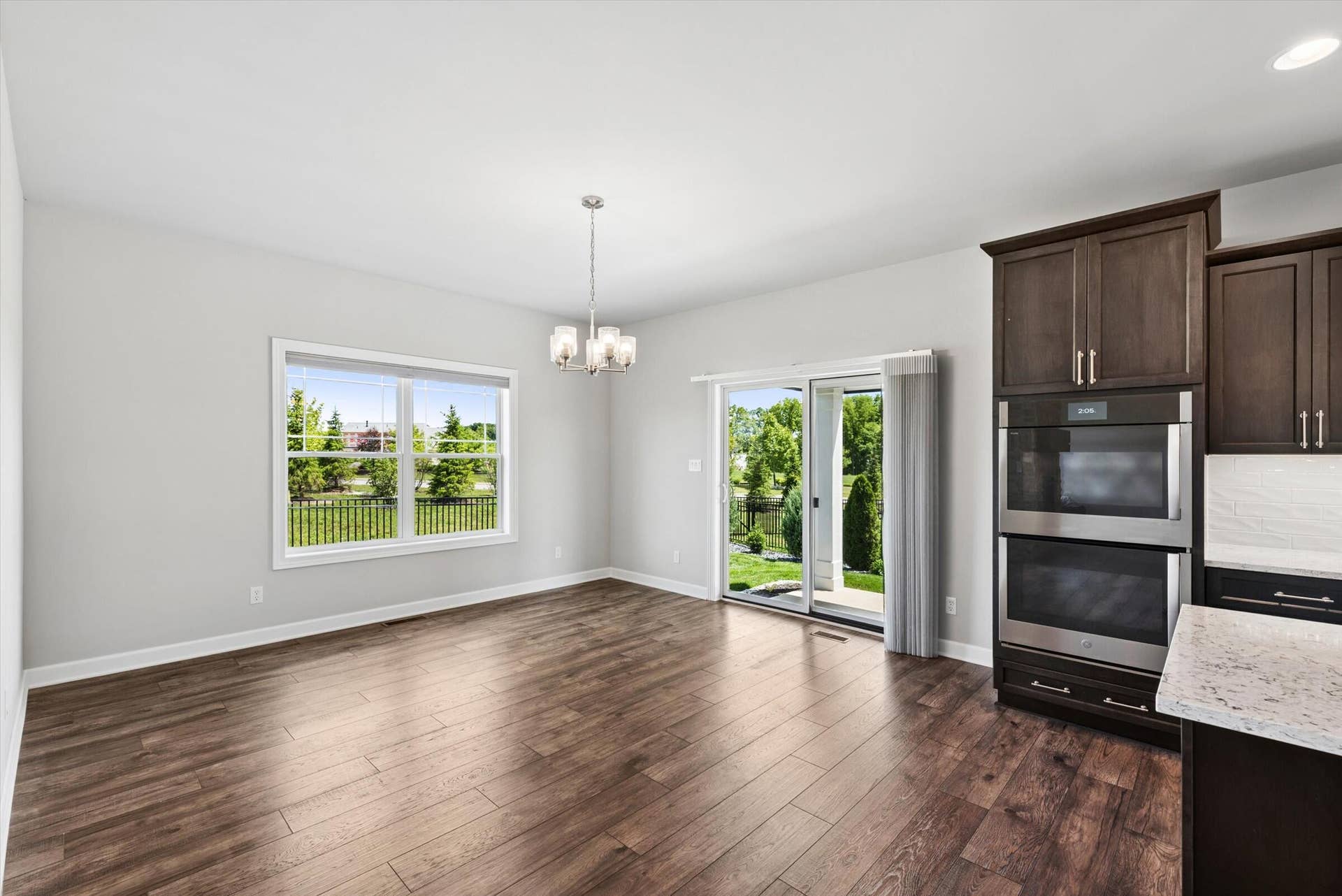 3202 Forestside Lane, Valparaiso, IN 46385 14-Dining Area