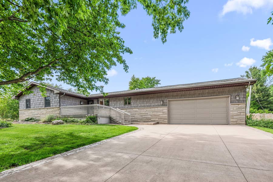 Property photo for 2499 Willowwood Avenue, Valparaiso, IN