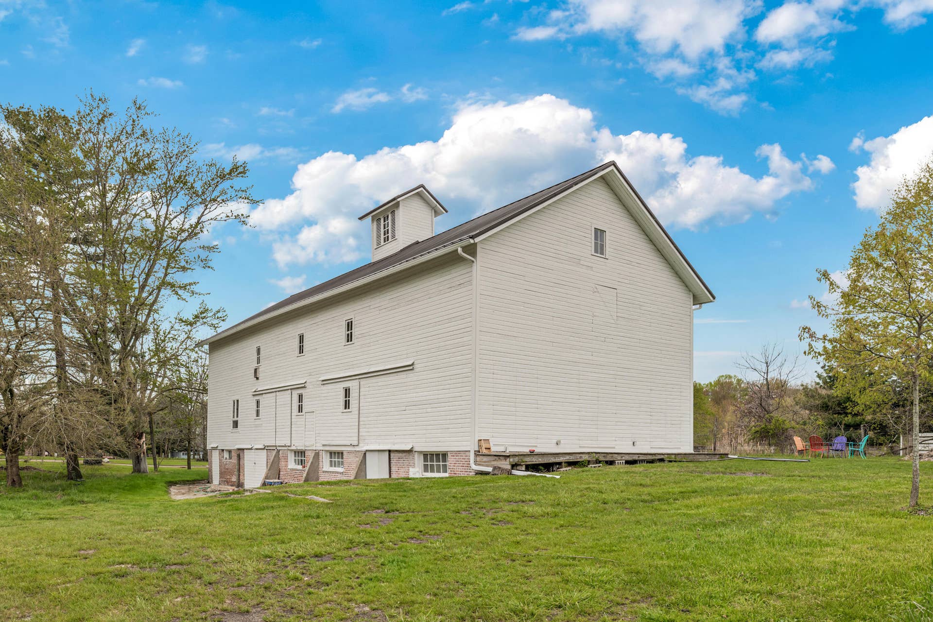 44 Tryon Farm Lane, Michigan City, IN 46360 Barn-01