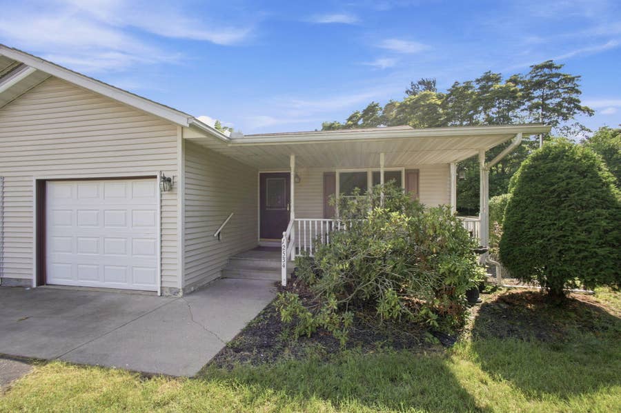 Property photo for 12534 Kozak Drive, Wheatfield, IN