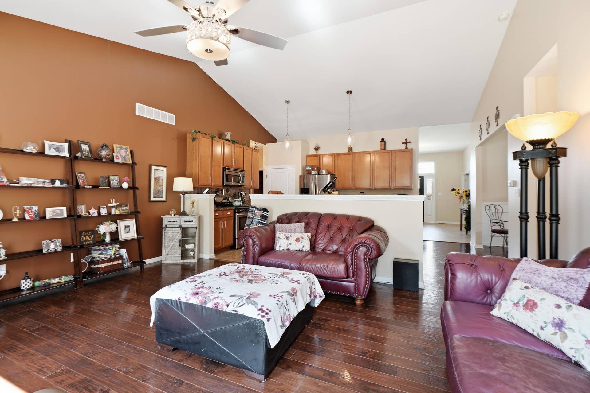 12284 Perry Street, Crown Point, IN 46307 DSC09323