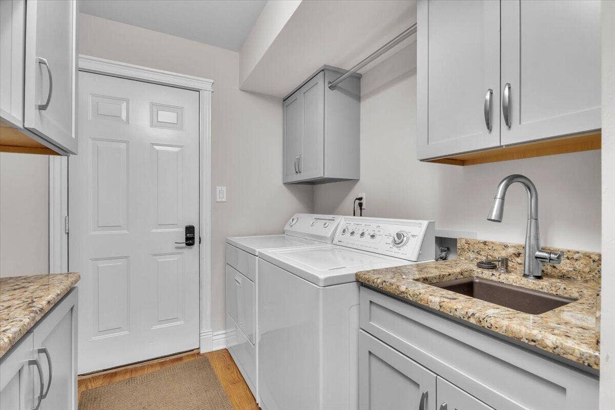 1004 Muirfield Court, Schererville, IN 46375 21-IMG_0563