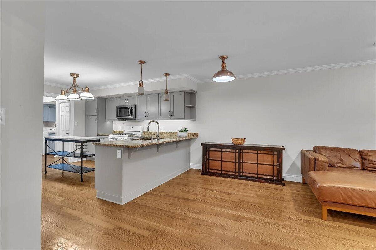 1004 Muirfield Court, Schererville, IN 46375 12-IMG_0498