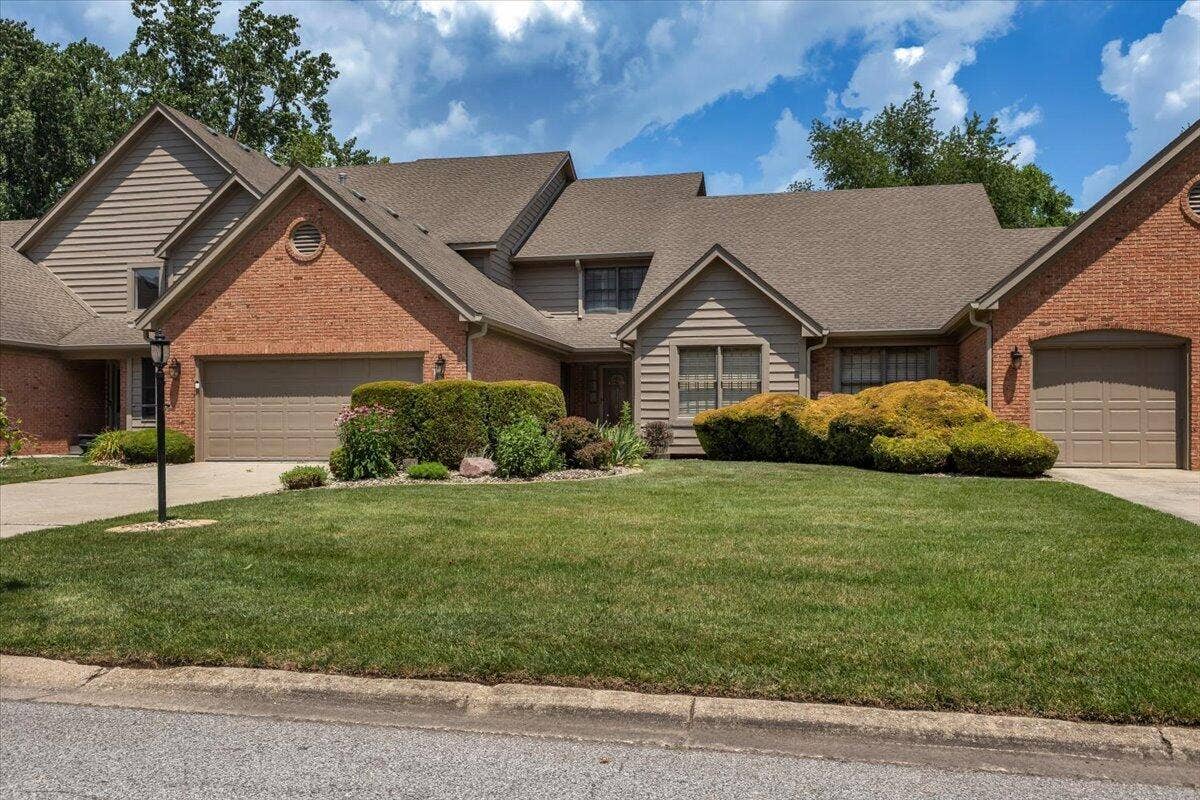 1004 Muirfield Court, Schererville, IN 46375 02-IMG_0650