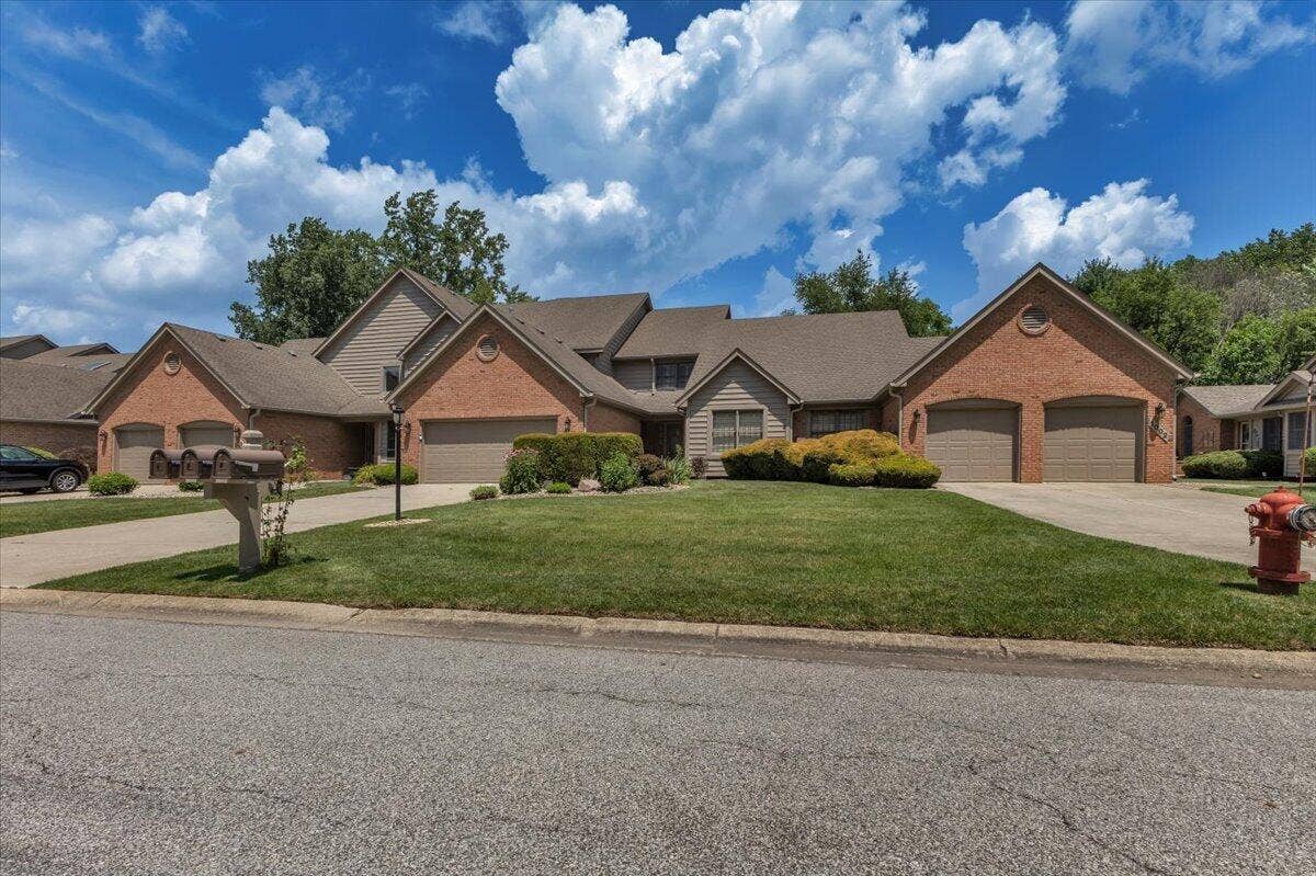 1004 Muirfield Court, Schererville, IN 46375 01-IMG_0643
