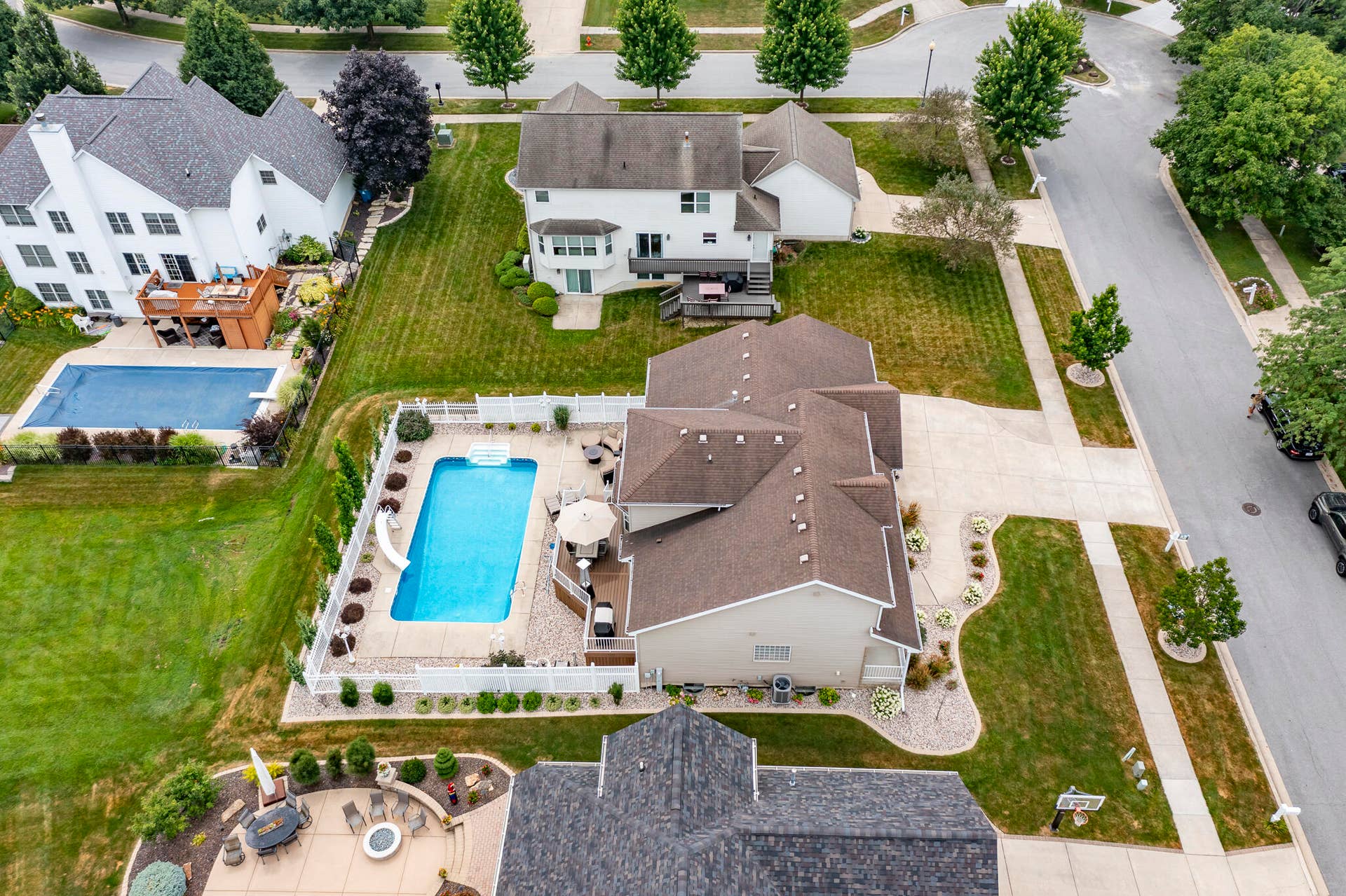 673 Davis Circle-16