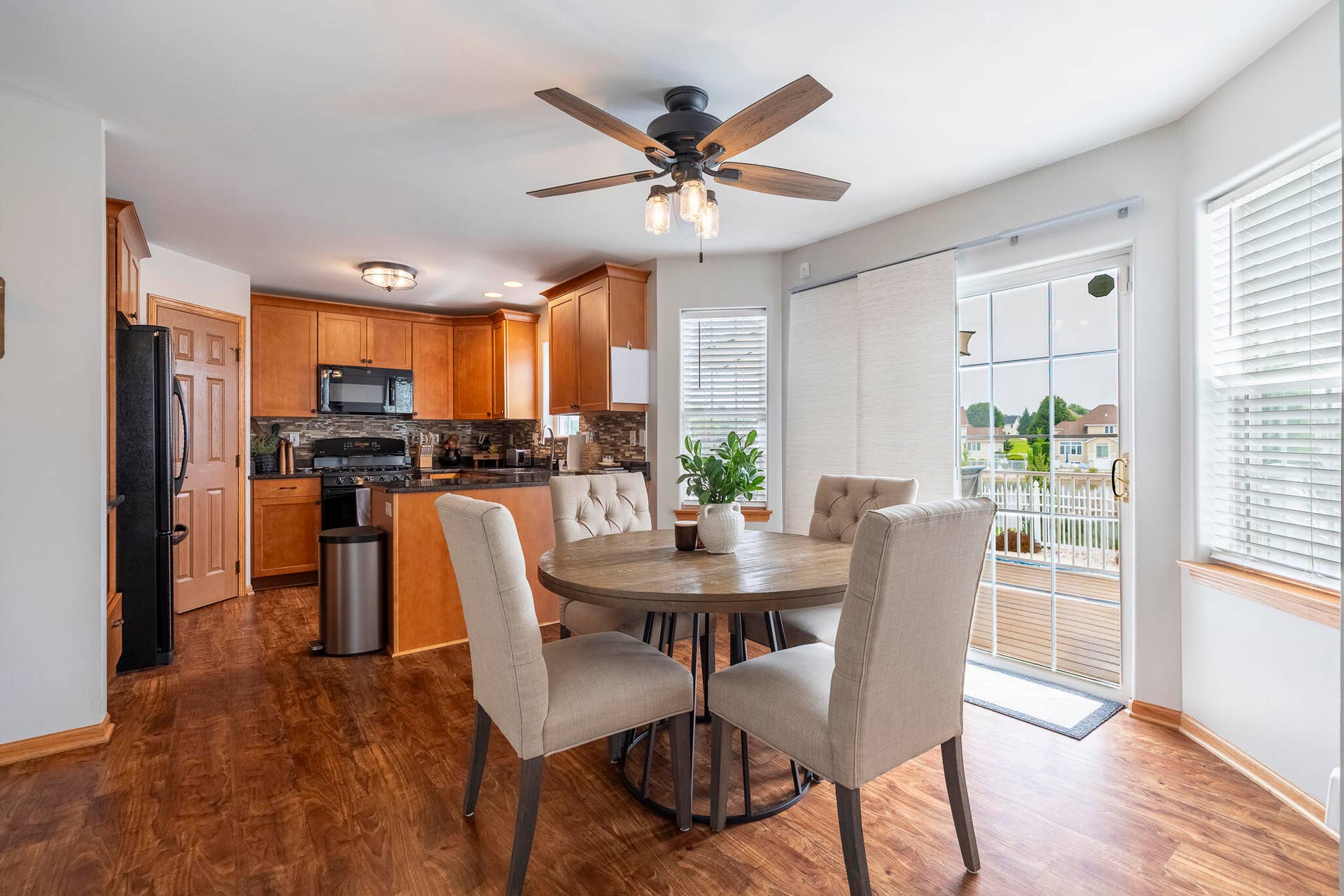673 Davis Circle-41