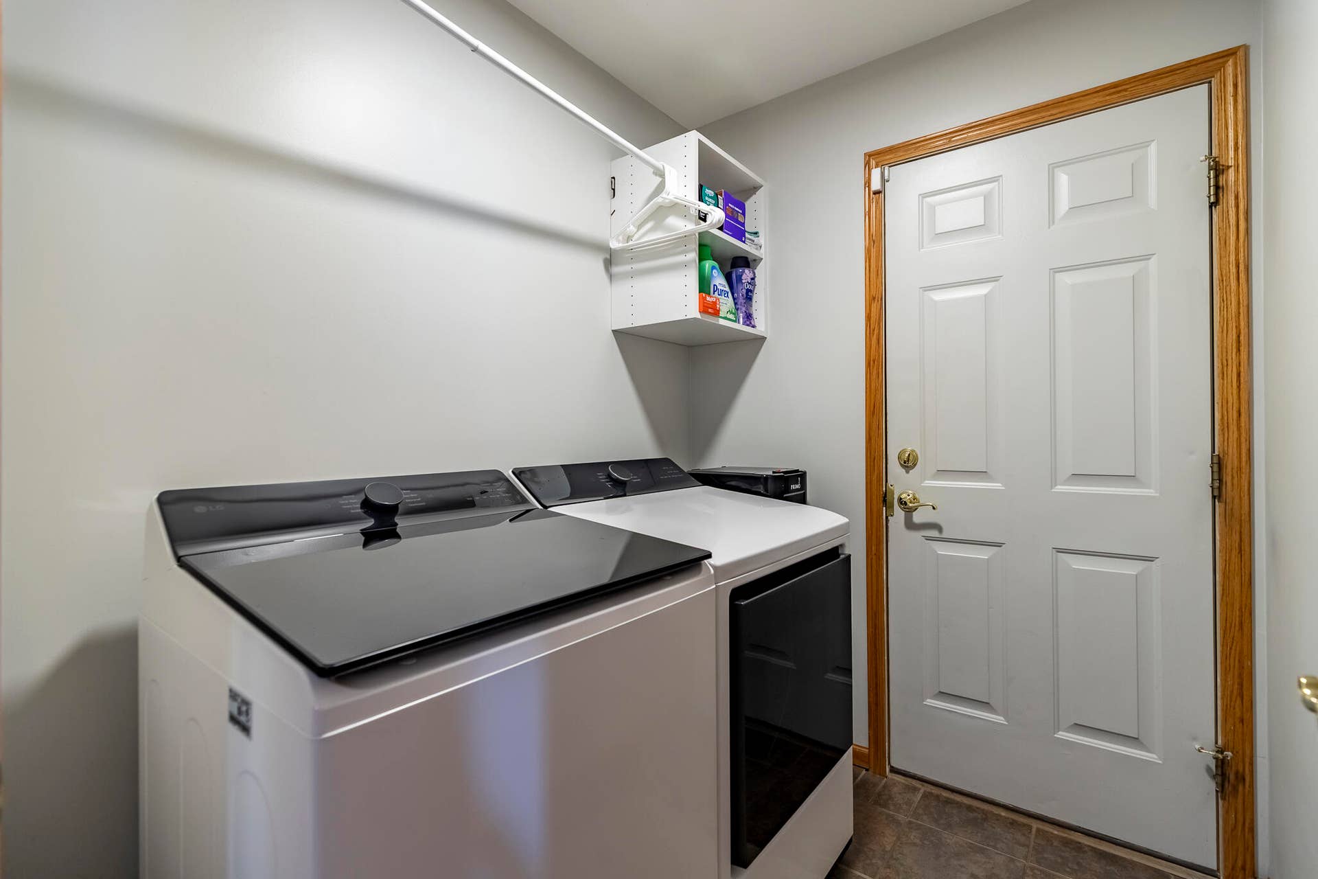 673 Davis Circle-34