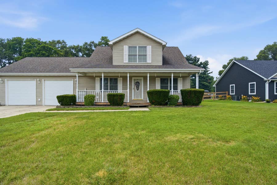 Property photo for 206 SW Ironwood Street, DeMotte, IN