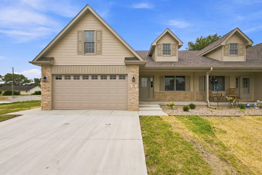 Property photo for 821 SW 9th Street, #2a, DeMotte, IN