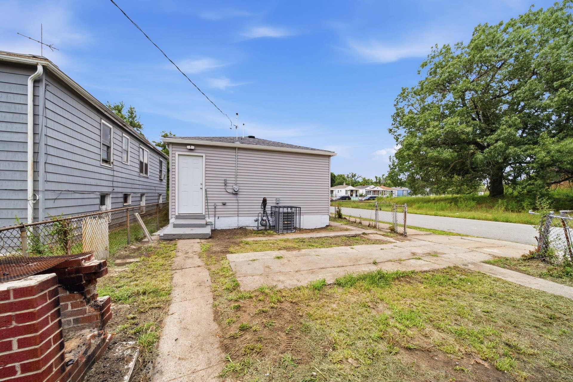 2401 Buchanan Street, Gary, IN 46407 5-web-or-mls-DSC00745