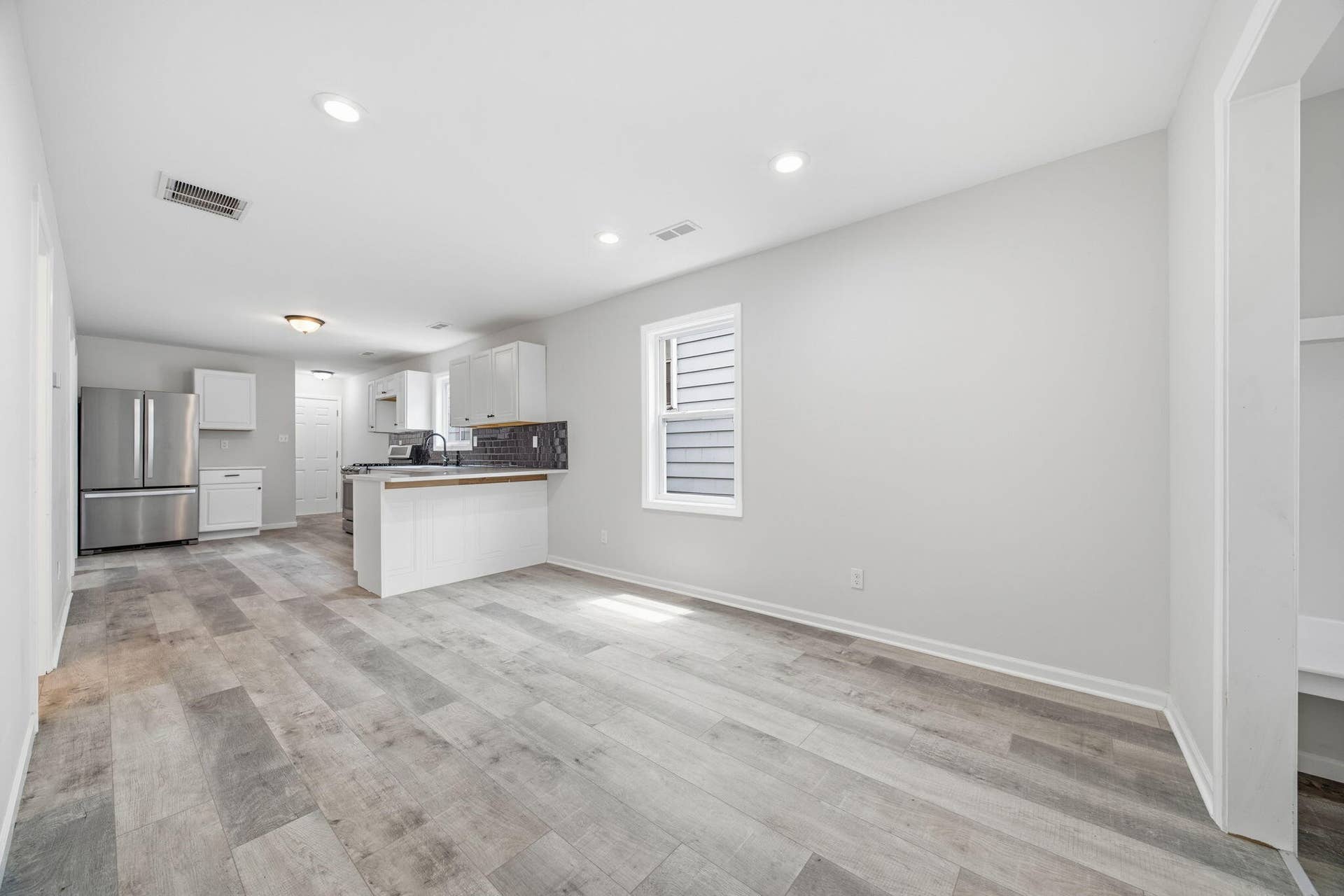 2401 Buchanan Street, Gary, IN 46407 8-web-or-mls-DSC00780