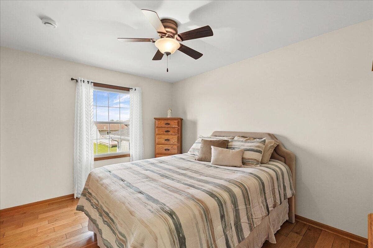 9204 Bryan Lane, Crown Point, IN 46307 16-bryan-16