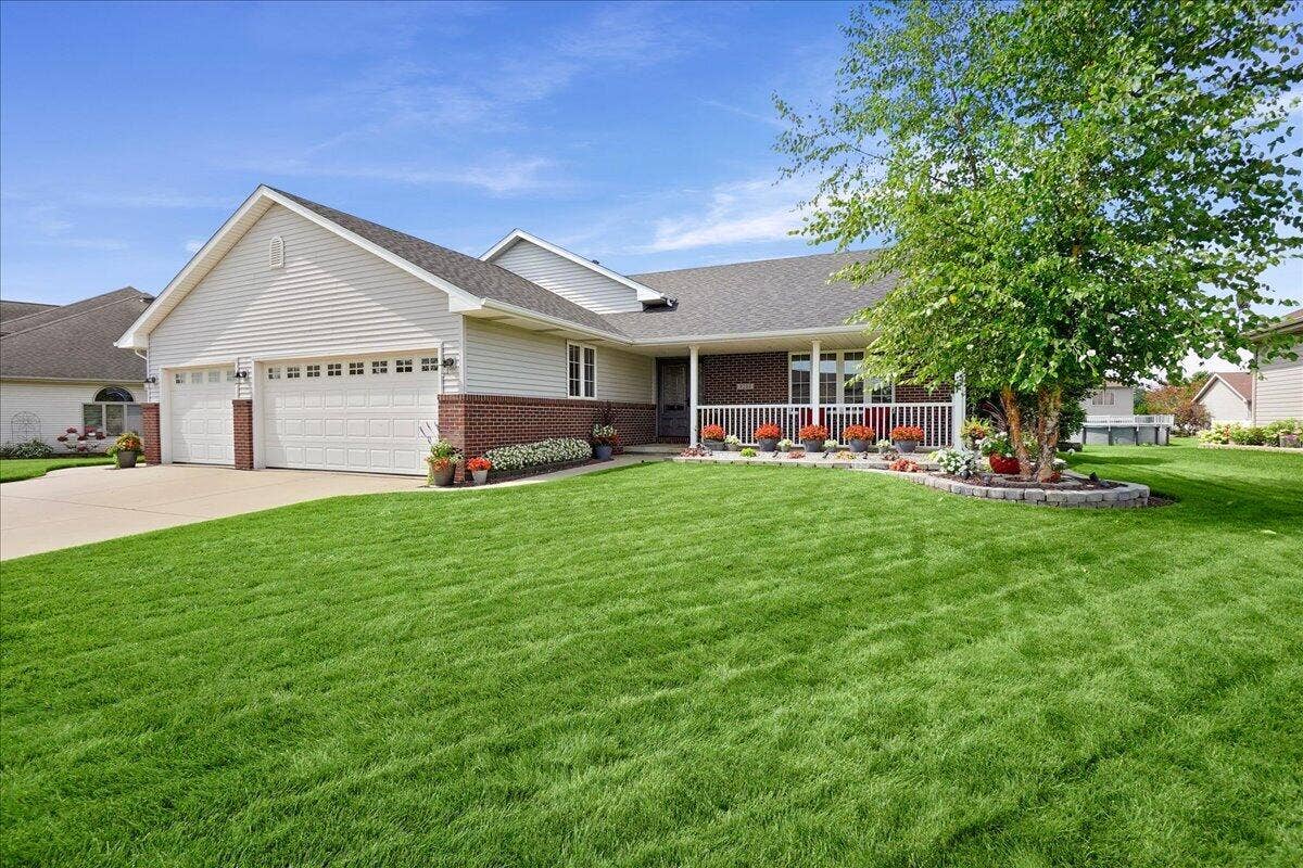 9204 Bryan Lane, Crown Point, IN 46307 02-bryan-2