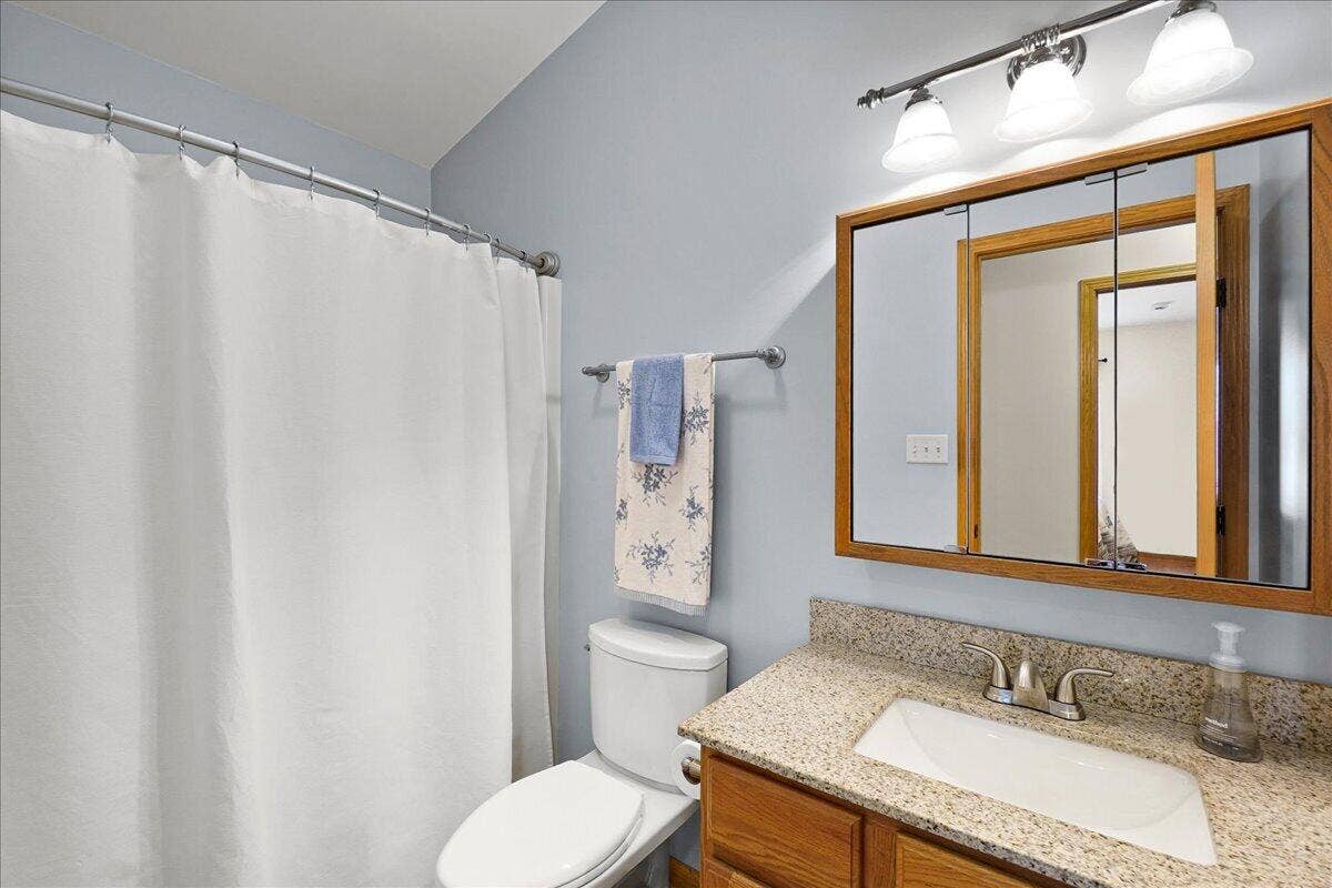 9204 Bryan Lane, Crown Point, IN 46307 17-bryan-17