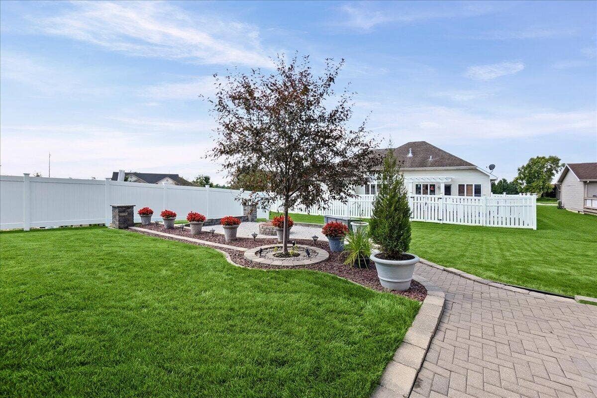 9204 Bryan Lane, Crown Point, IN 46307 09-bryan-9
