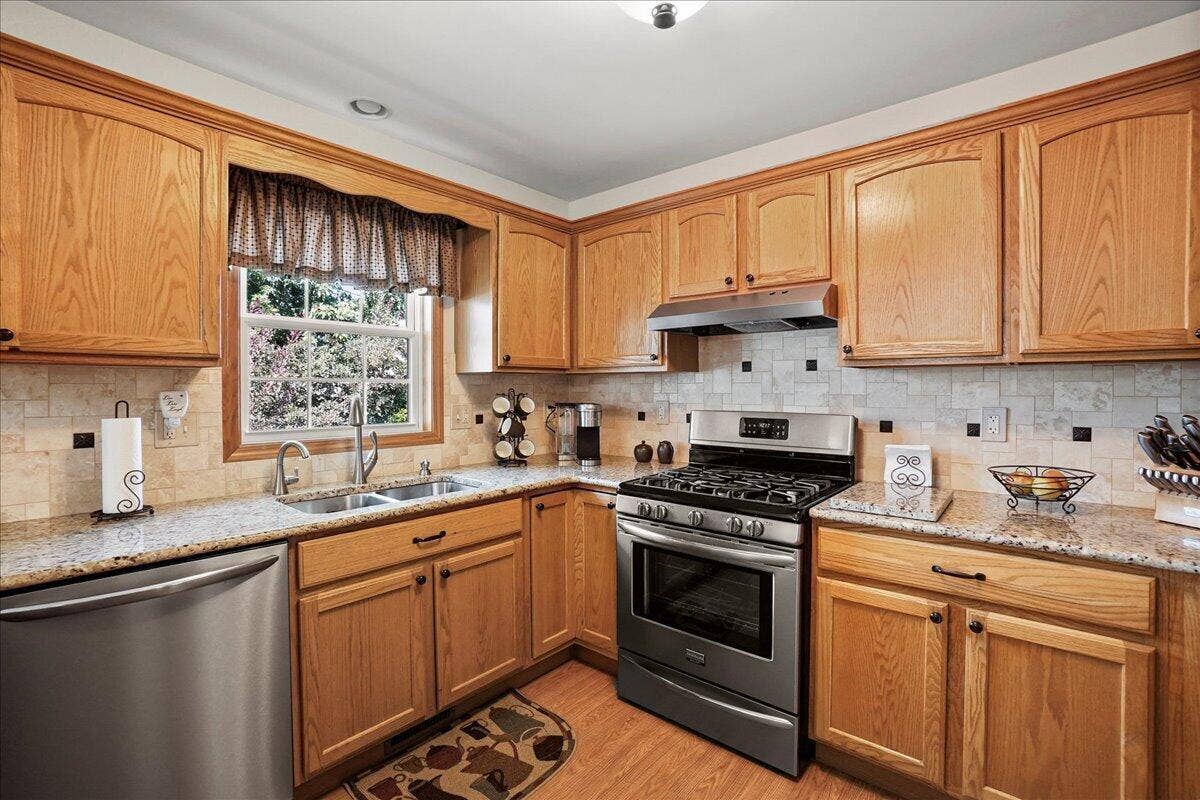 9204 Bryan Lane, Crown Point, IN 46307 36-bryan-36
