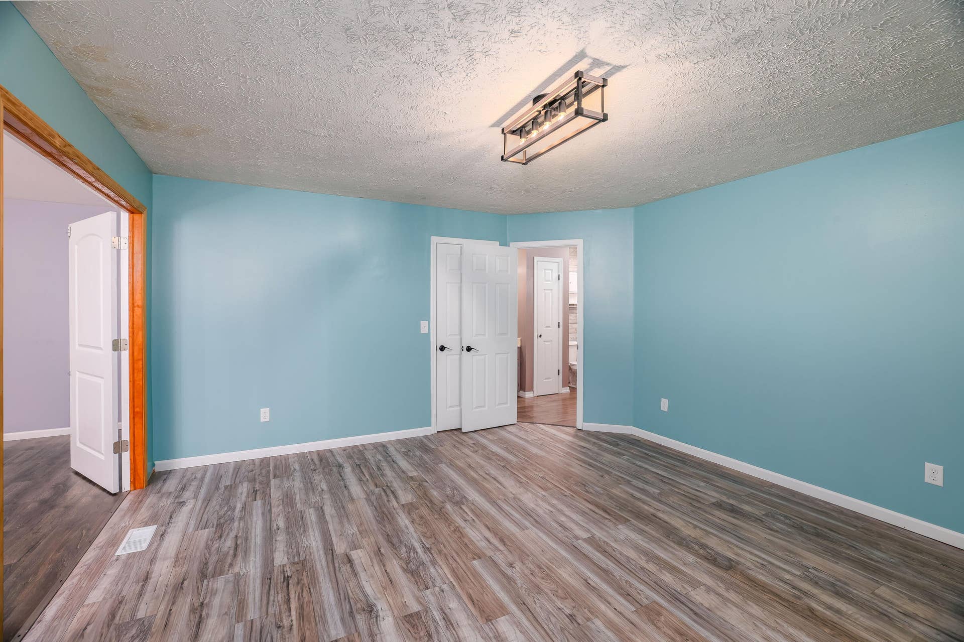15025 W 376, Kentland, IN 47951 15025 S CR 376 W KENTLAND-15