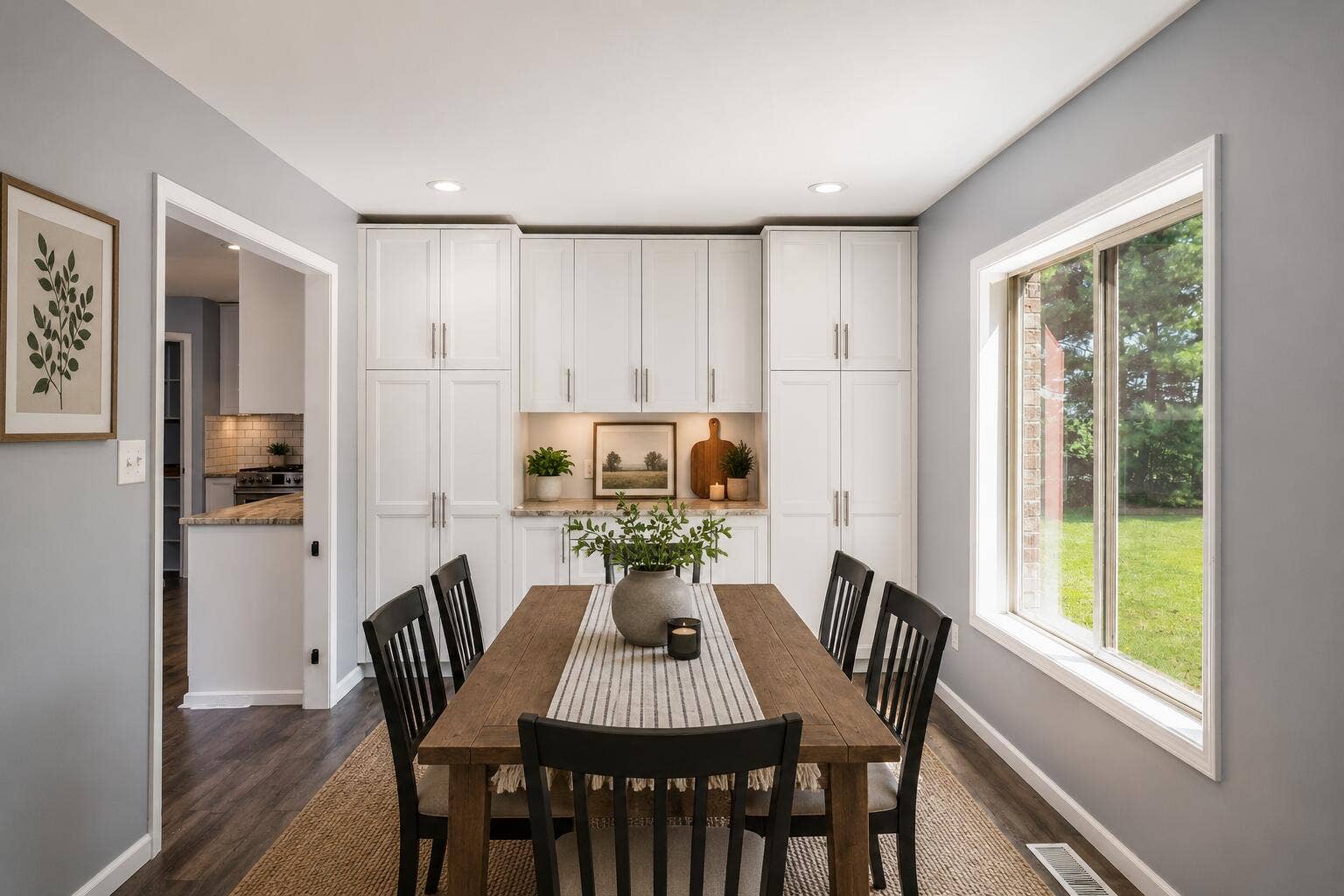 15025 W 376, Kentland, IN 47951 wilson dining room