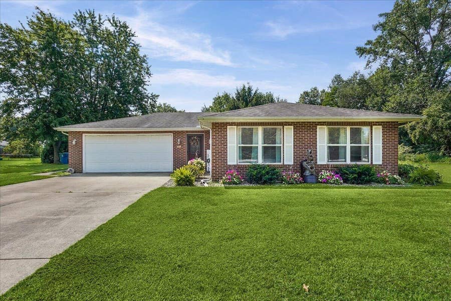 Property photo for 617 NW 6th Avenue, DeMotte, IN