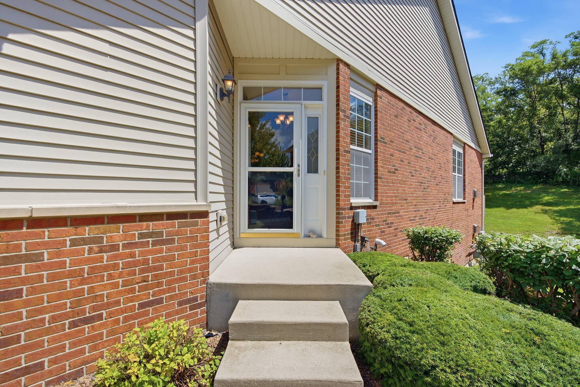 004_Entryway