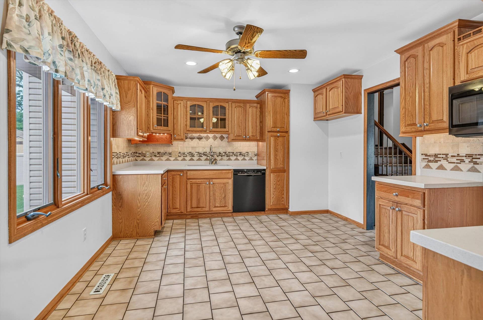 9838 Redbud Road, Munster, IN 46321 -