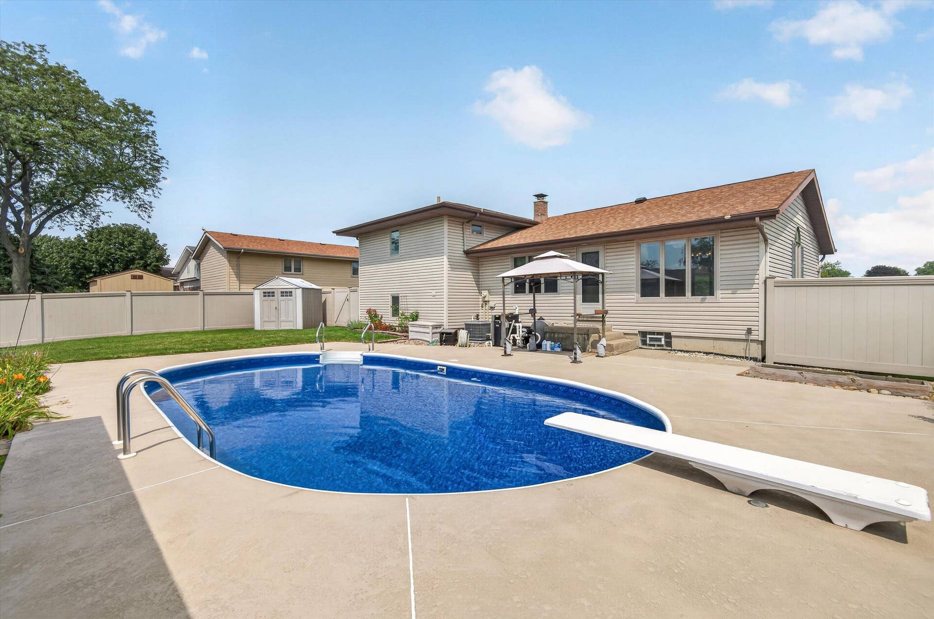 9838 Redbud Road, Munster, IN 46321 -