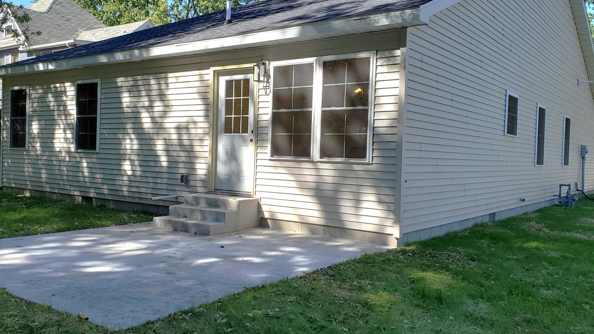 Patio - 303 E Washington