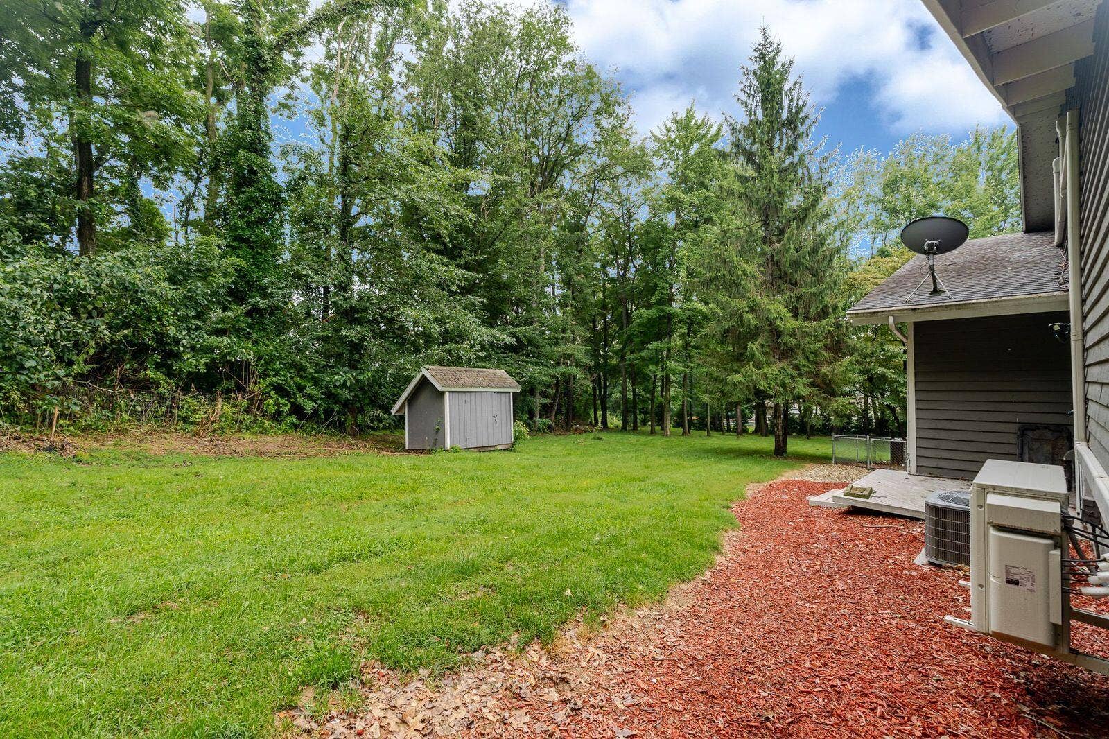 5159 Barclay, La Porte, IN 46350 Barclay 7
