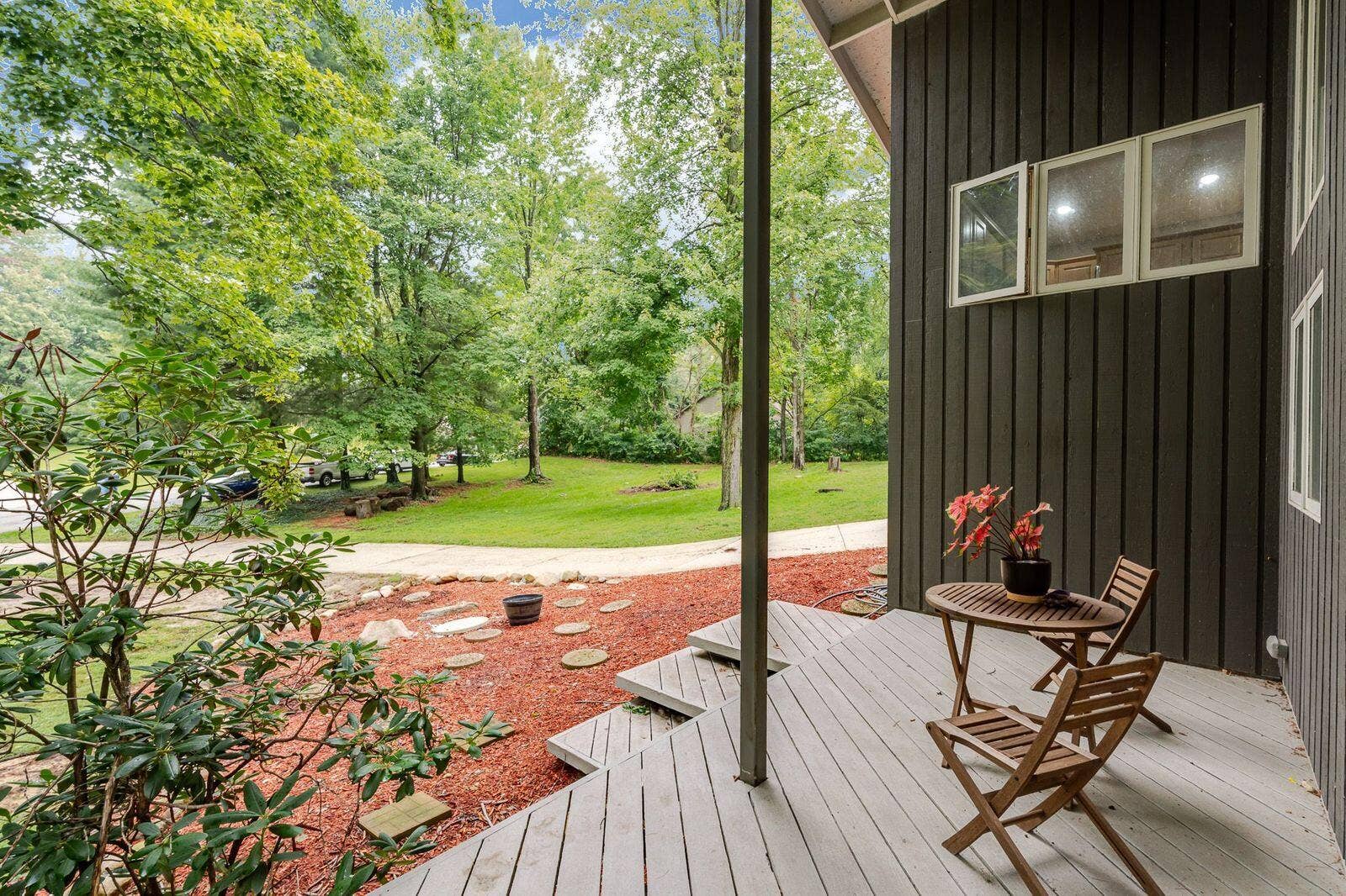 5159 Barclay, La Porte, IN 46350 Barclay 13
