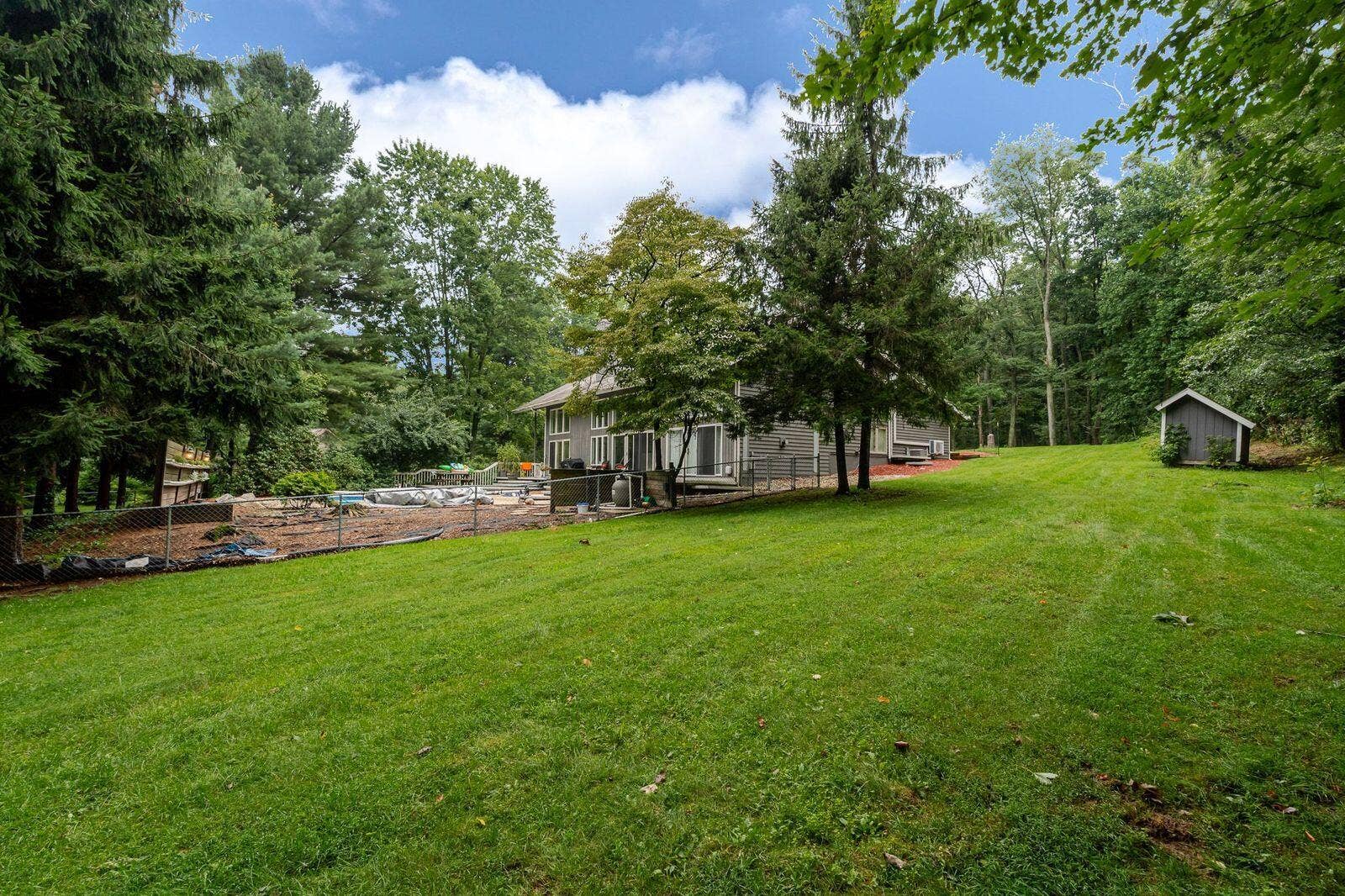 5159 Barclay, La Porte, IN 46350 Barclay 9