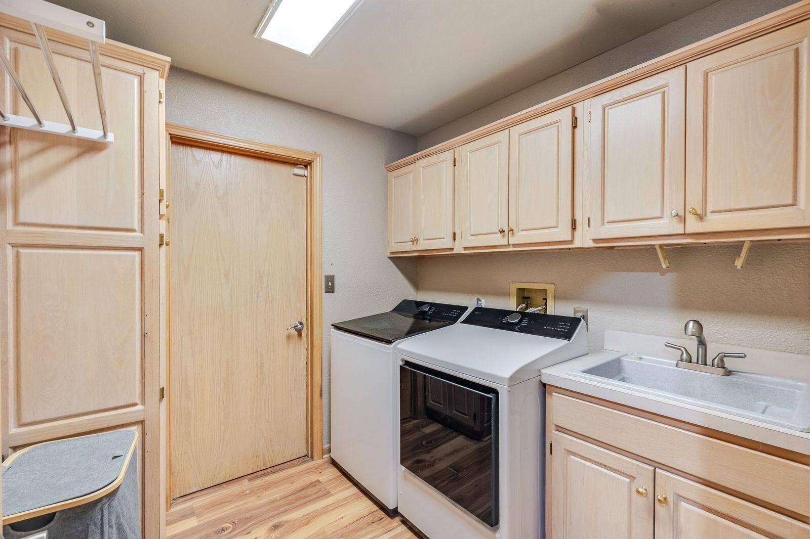 5159 Barclay, La Porte, IN 46350 Barclay 34