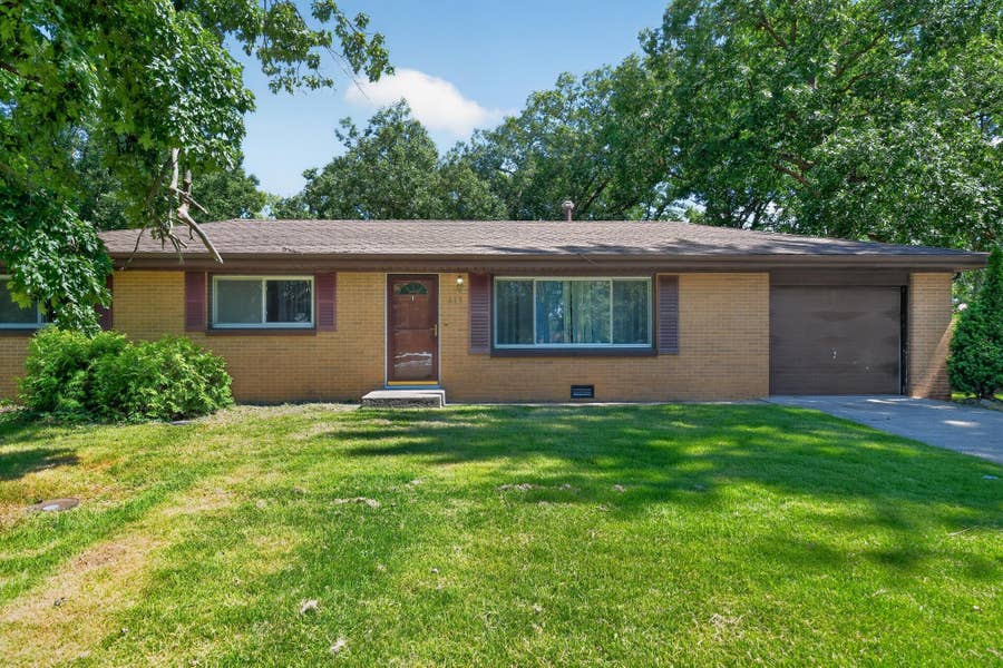 Property photo for 417 NW Cedar Street, DeMotte, IN