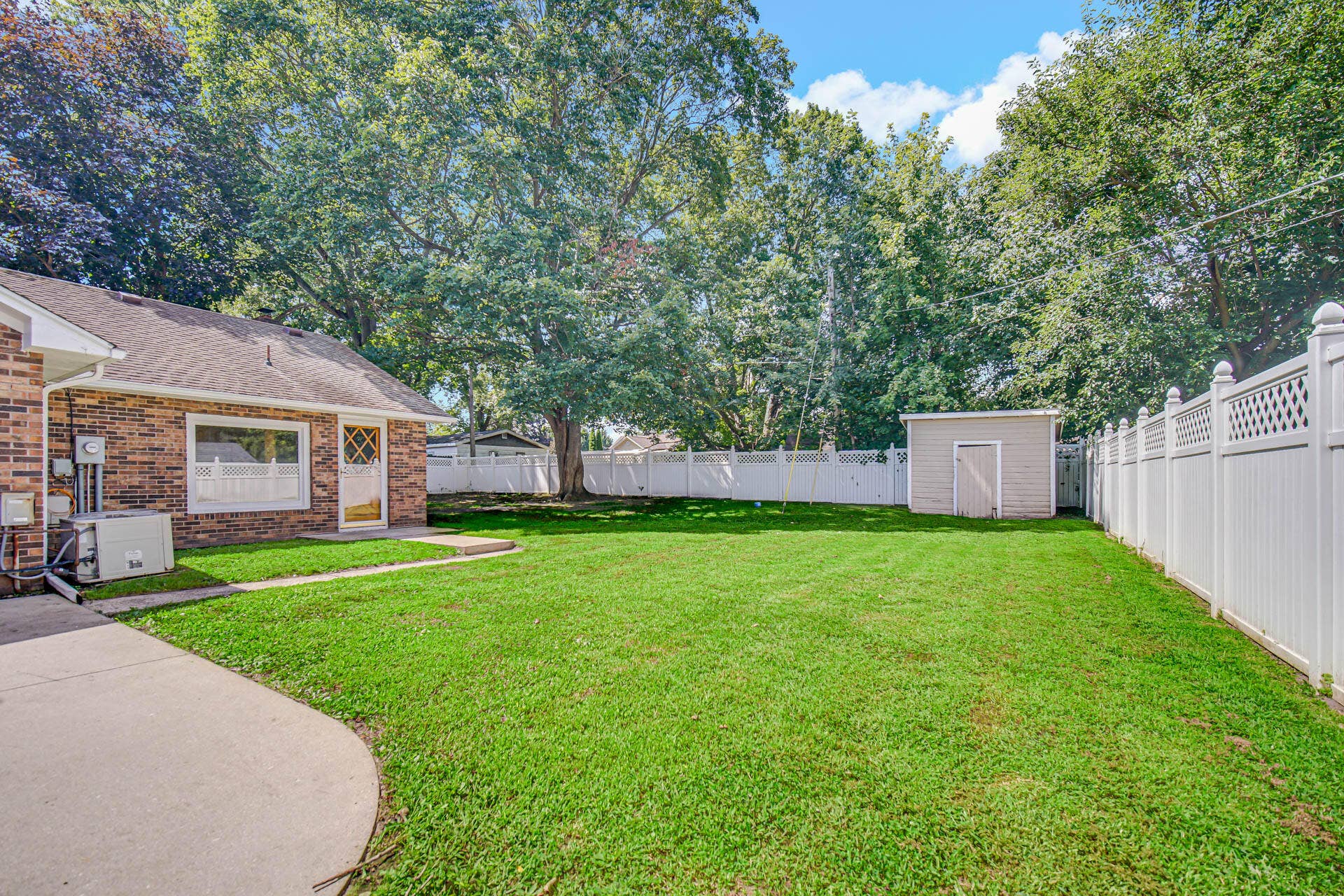 106 D Street, Union Mills, IN 46382 DSC08476