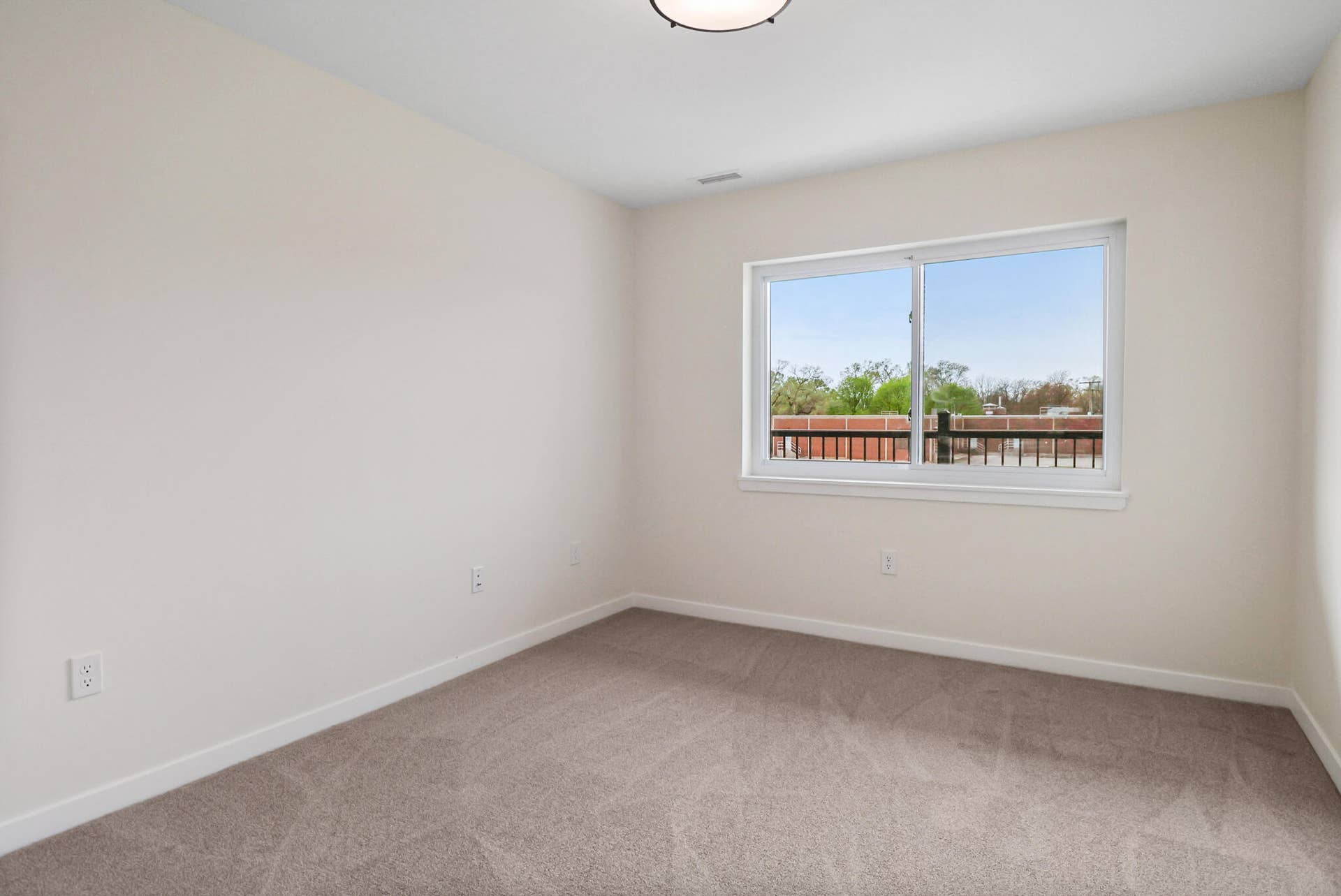 2034 75th Place, #46, Merrillville, IN 46410 w10-060