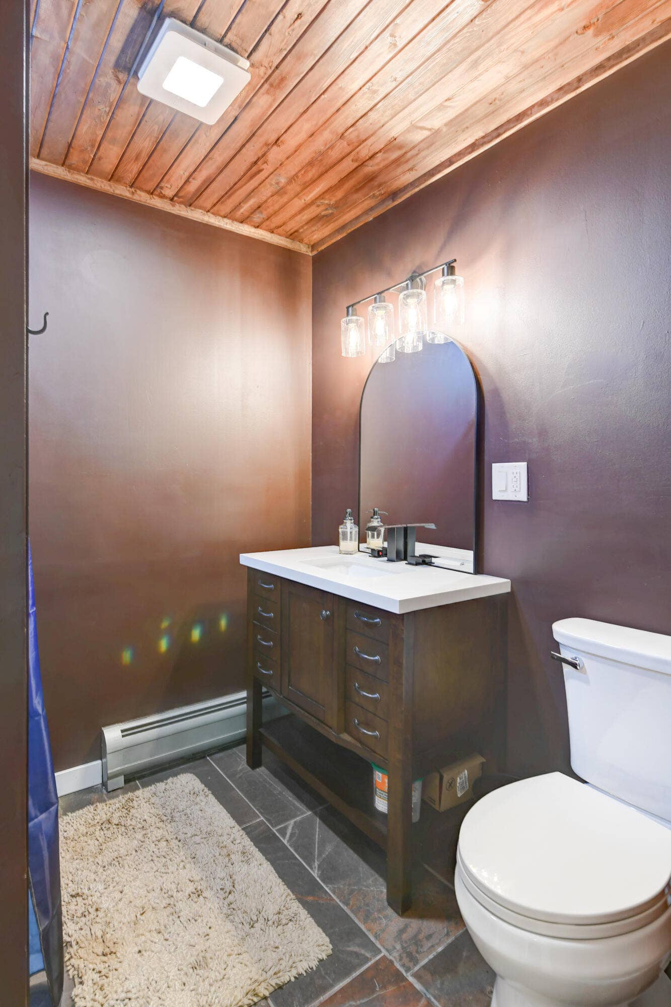 Lower Level 3/4 Bath