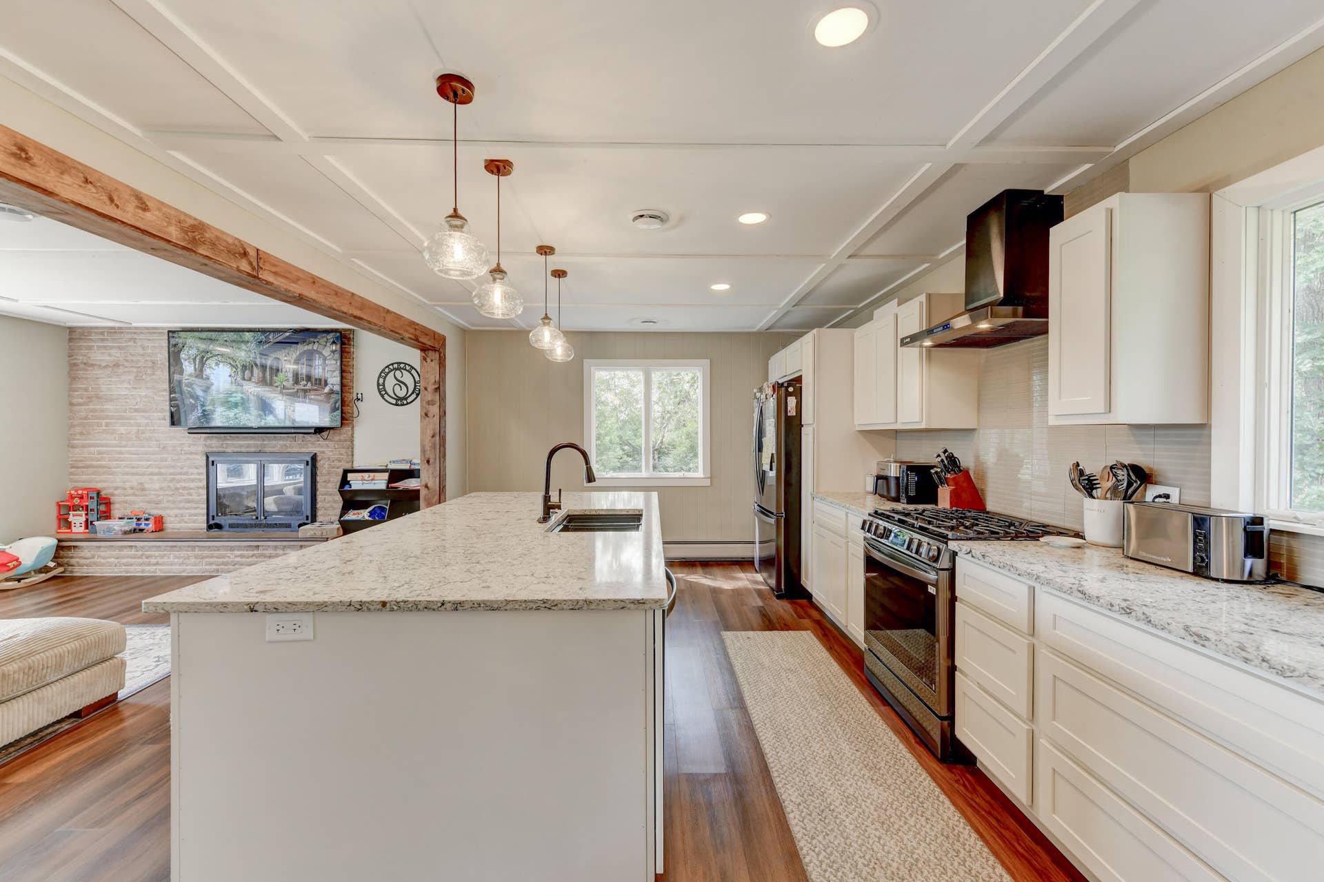 1914 Belshaw Rd v3-20