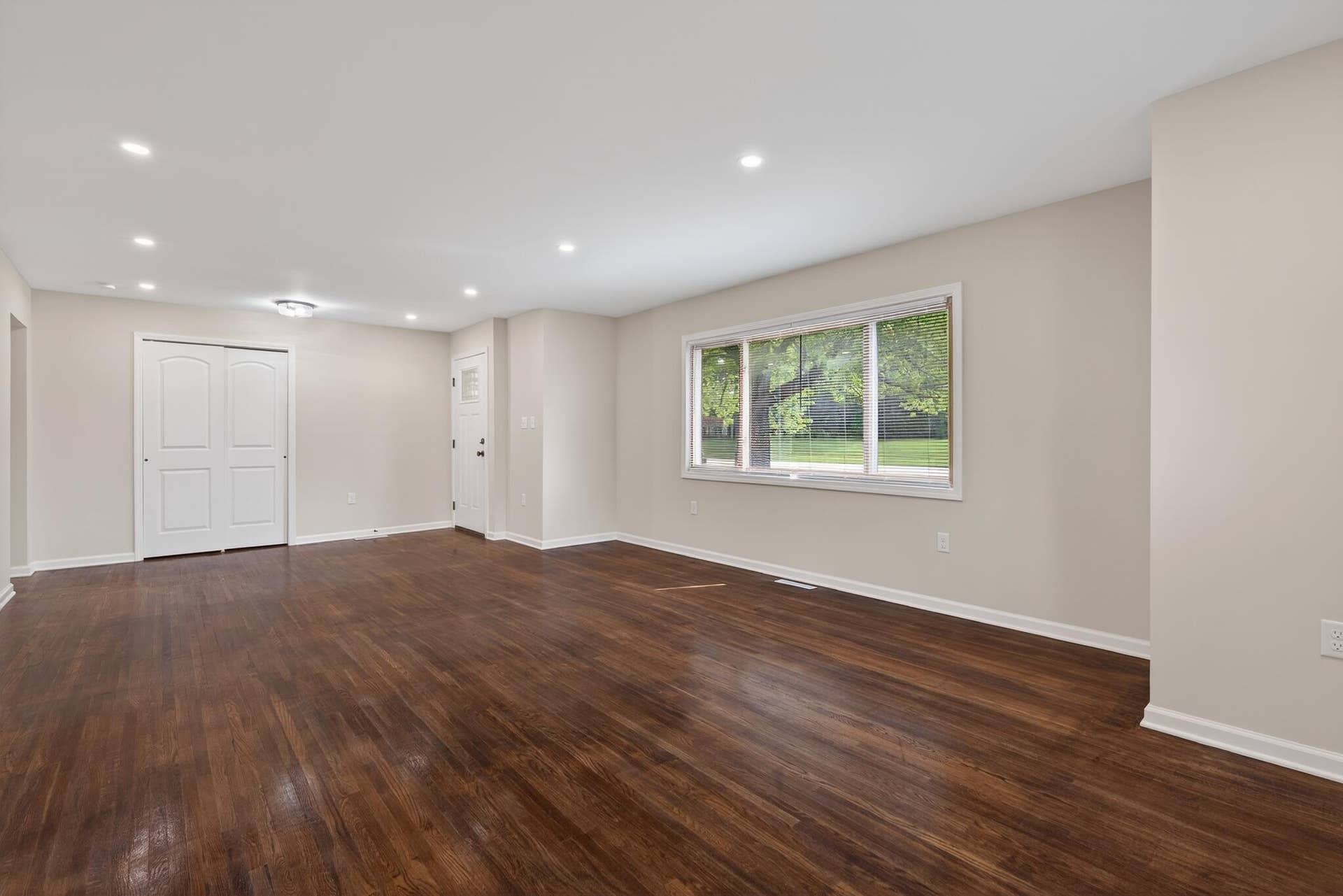 1404 Forest Park Avenue, Valparaiso, IN 46385 NV-1404-20